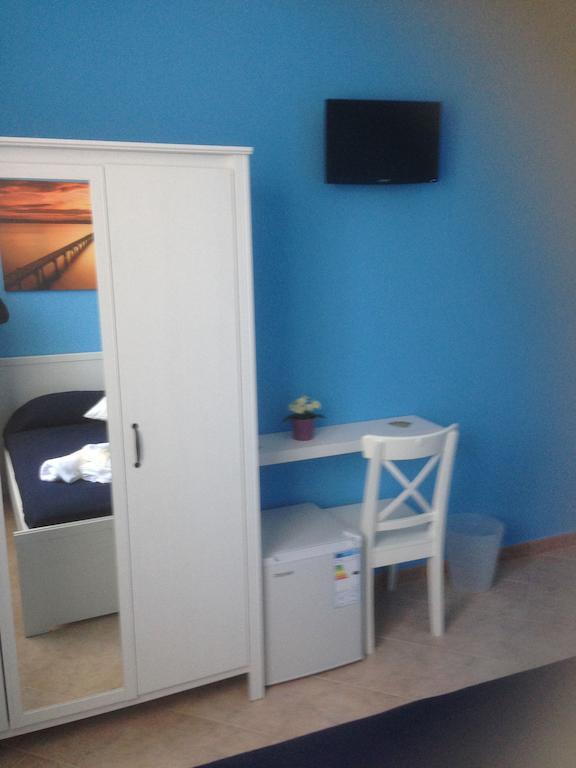 Perla Del Mare Affittacamere Campofelice Di Roccella Chambre photo