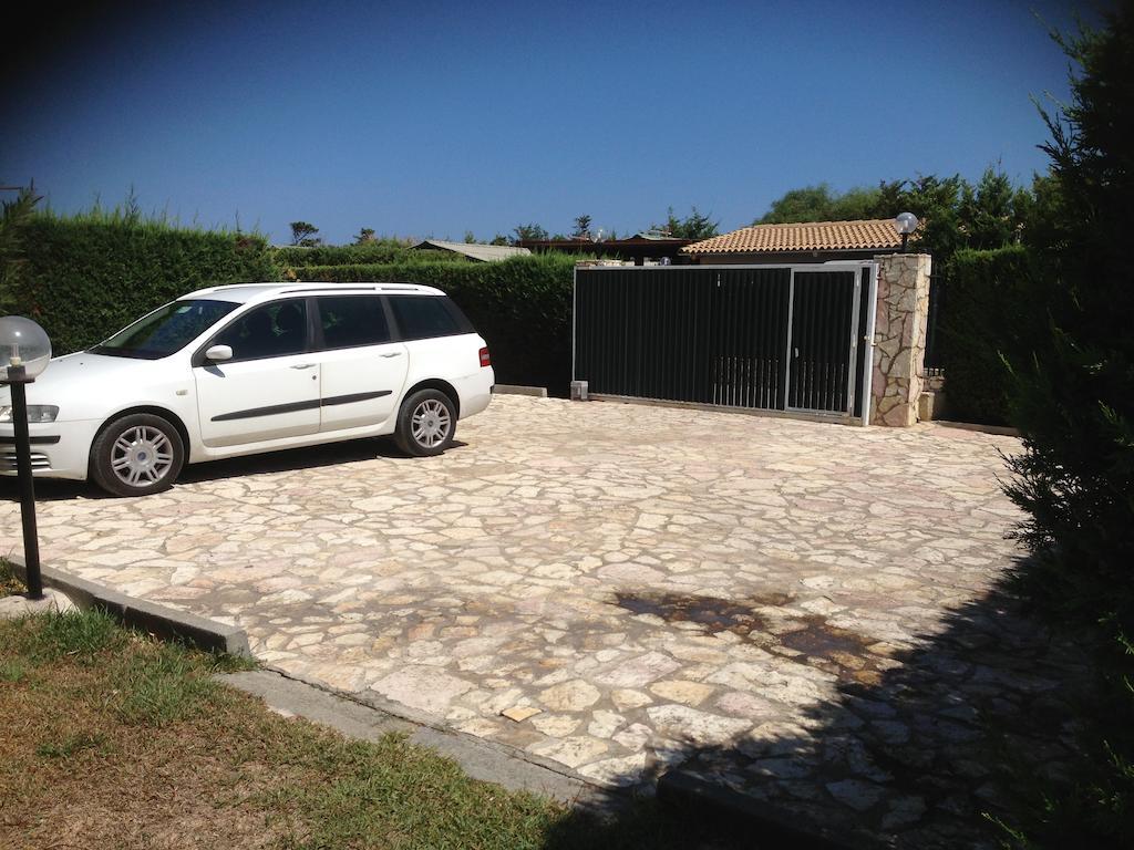 Perla Del Mare Affittacamere Campofelice Di Roccella Extérieur photo