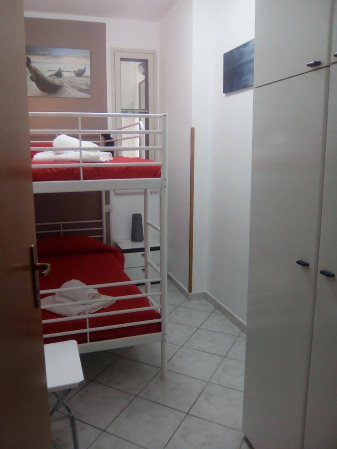 Perla Del Mare Affittacamere Campofelice Di Roccella Extérieur photo