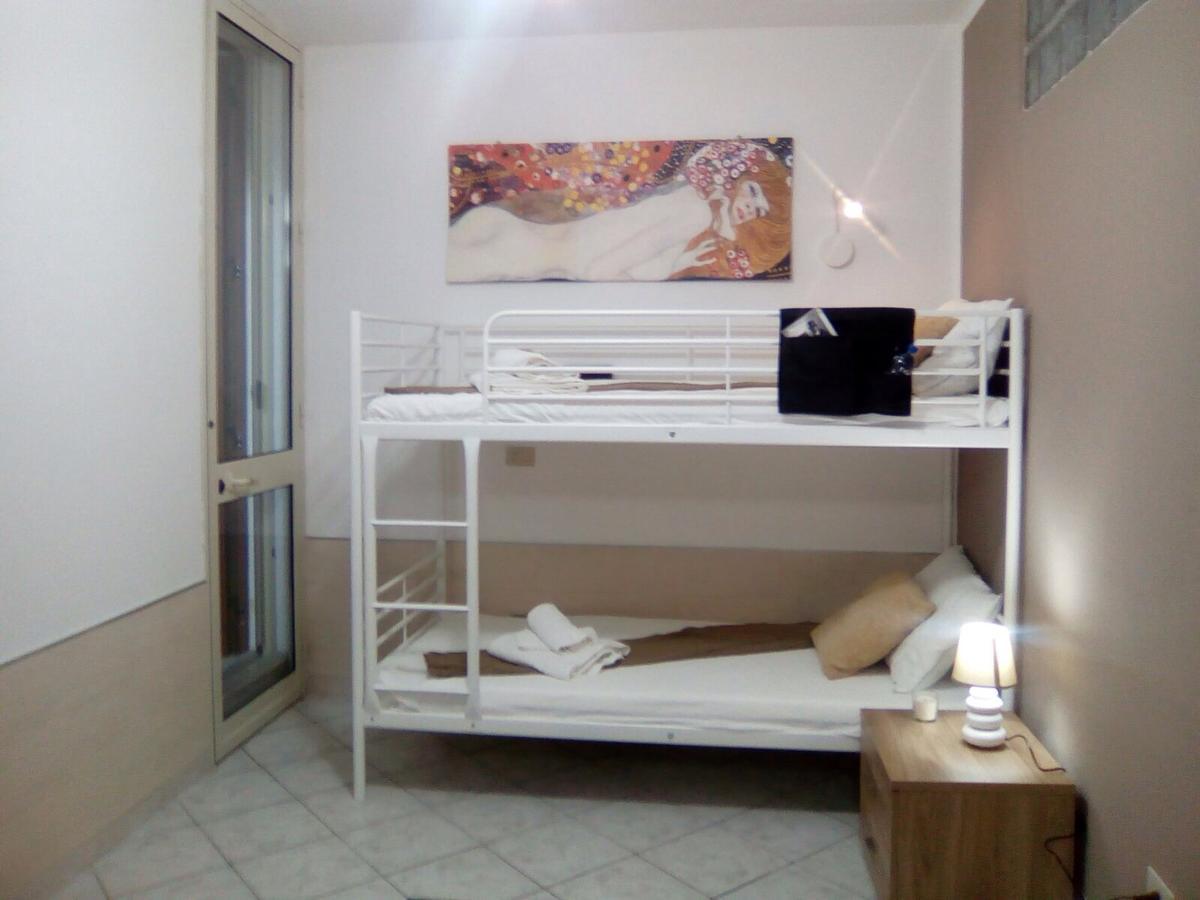 Perla Del Mare Affittacamere Campofelice Di Roccella Extérieur photo