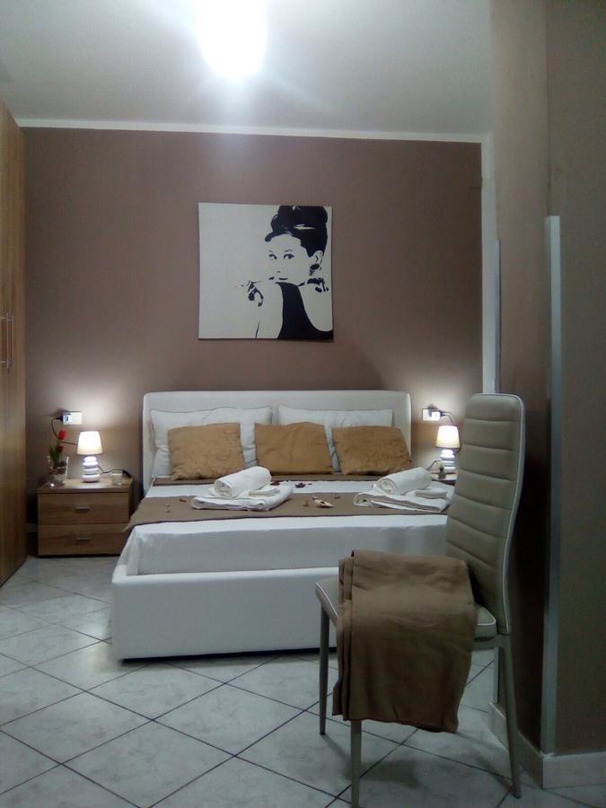 Perla Del Mare Affittacamere Campofelice Di Roccella Extérieur photo