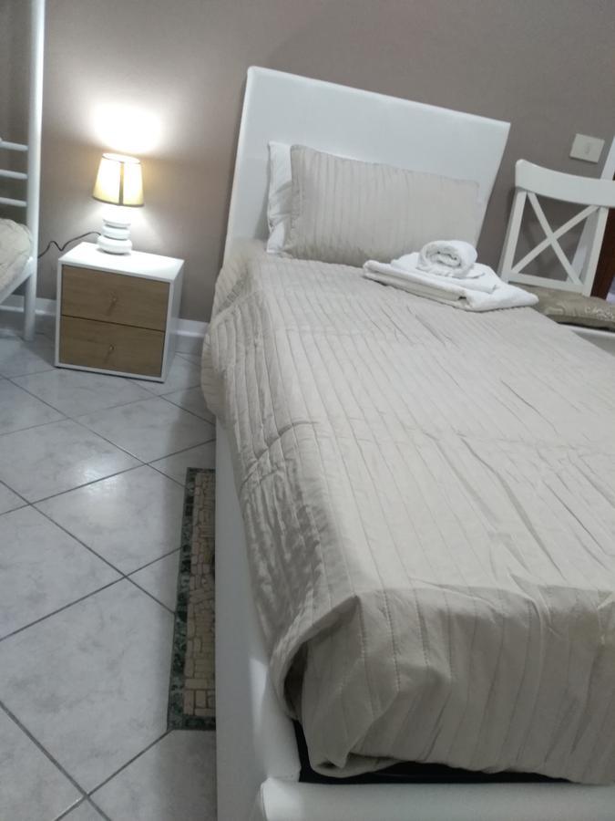Perla Del Mare Affittacamere Campofelice Di Roccella Extérieur photo