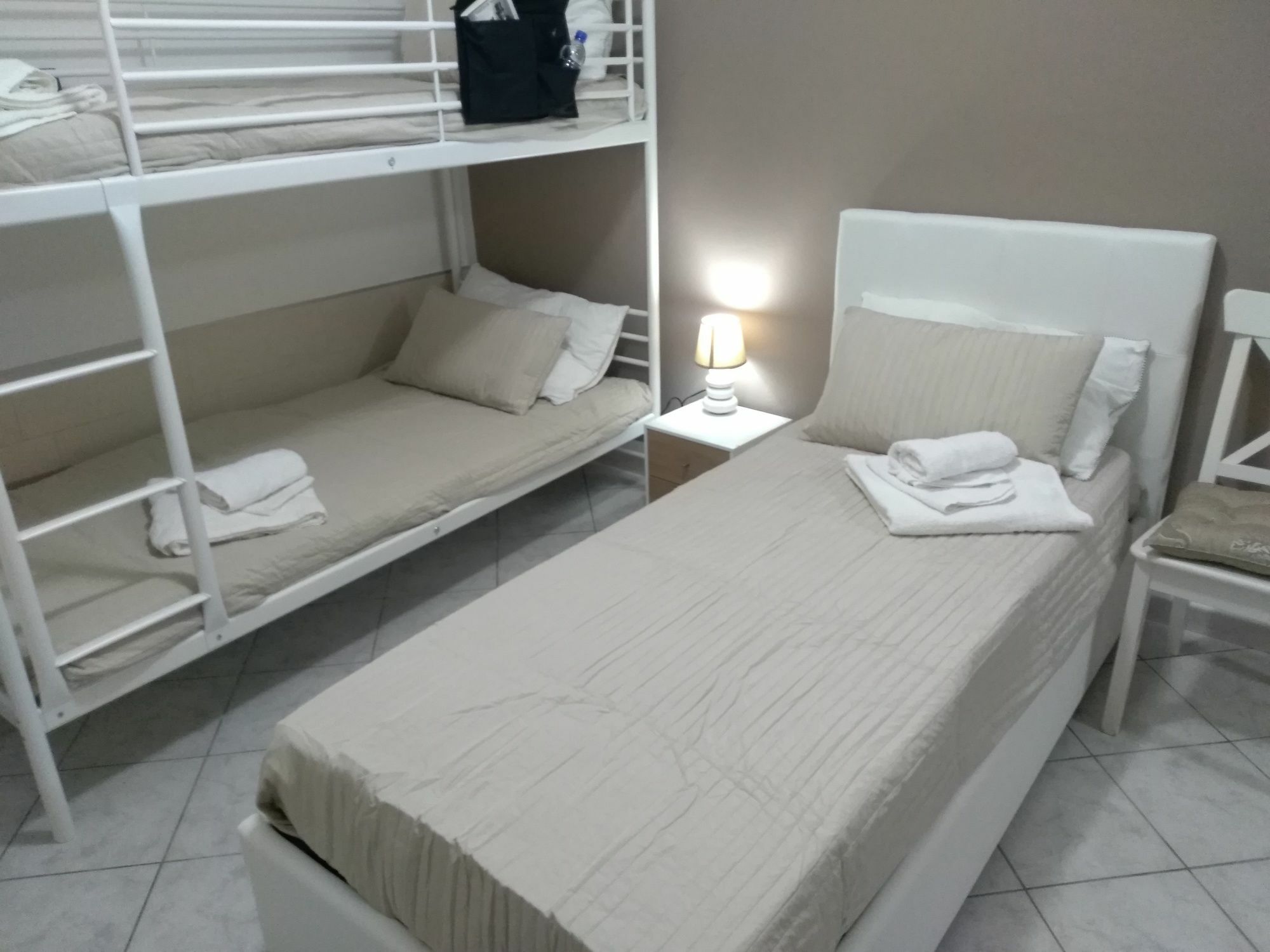 Perla Del Mare Affittacamere Campofelice Di Roccella Extérieur photo